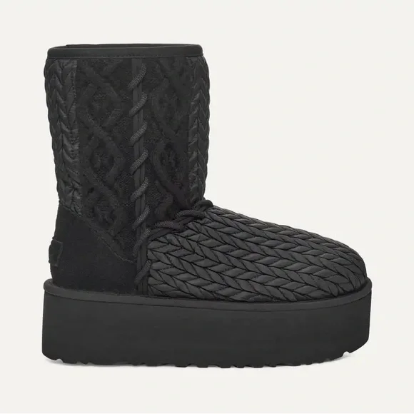 UGG Classic Short Villa Knit Platform Boot - Picture 3 of 15